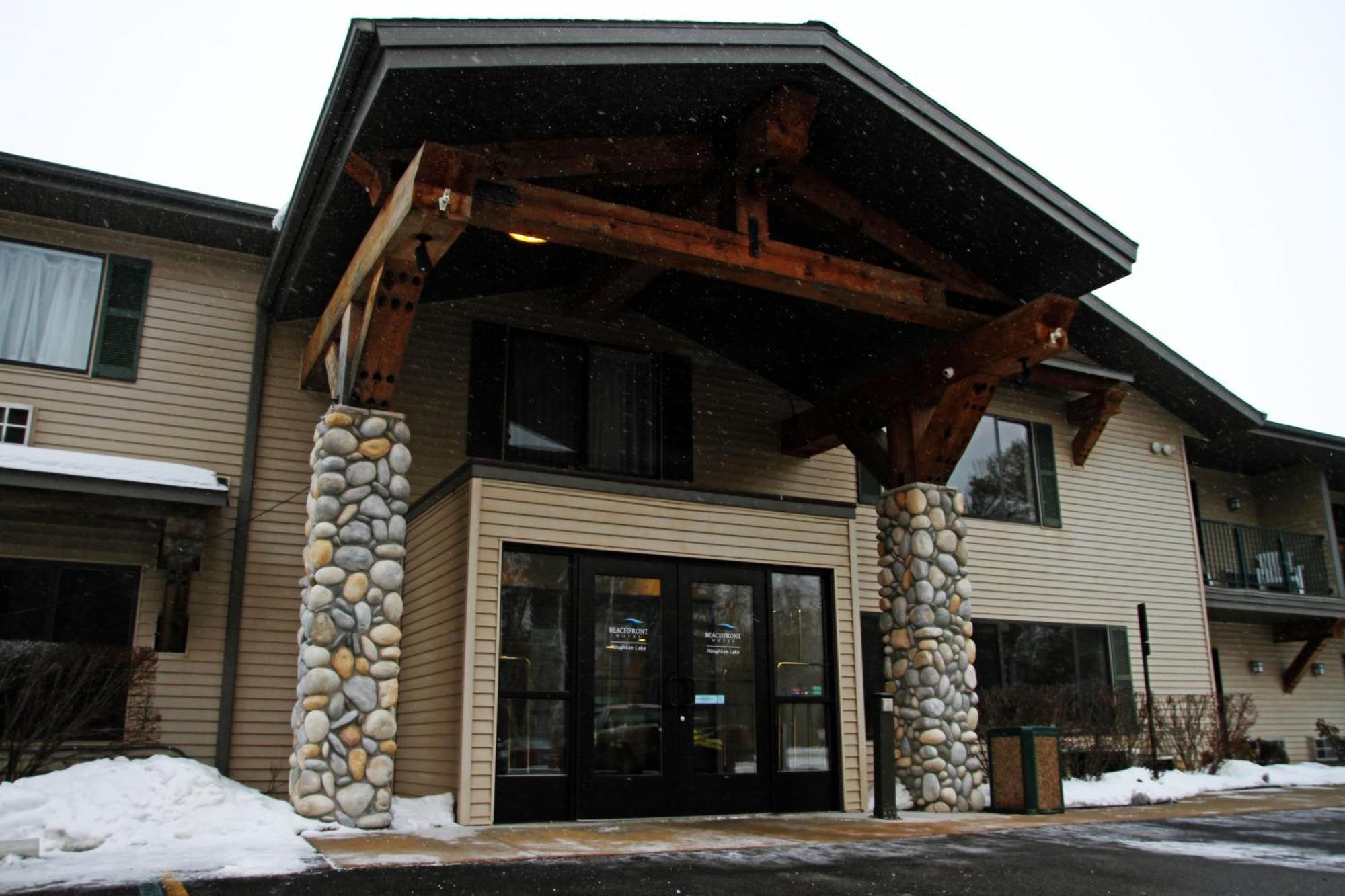 Beachfront Hotel Houghton Lake Buitenkant foto