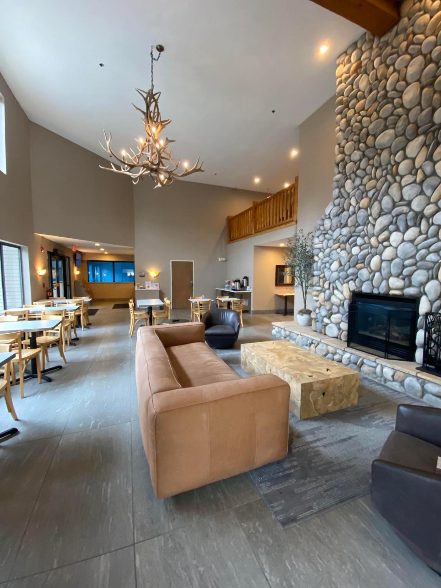 Beachfront Hotel Houghton Lake Buitenkant foto