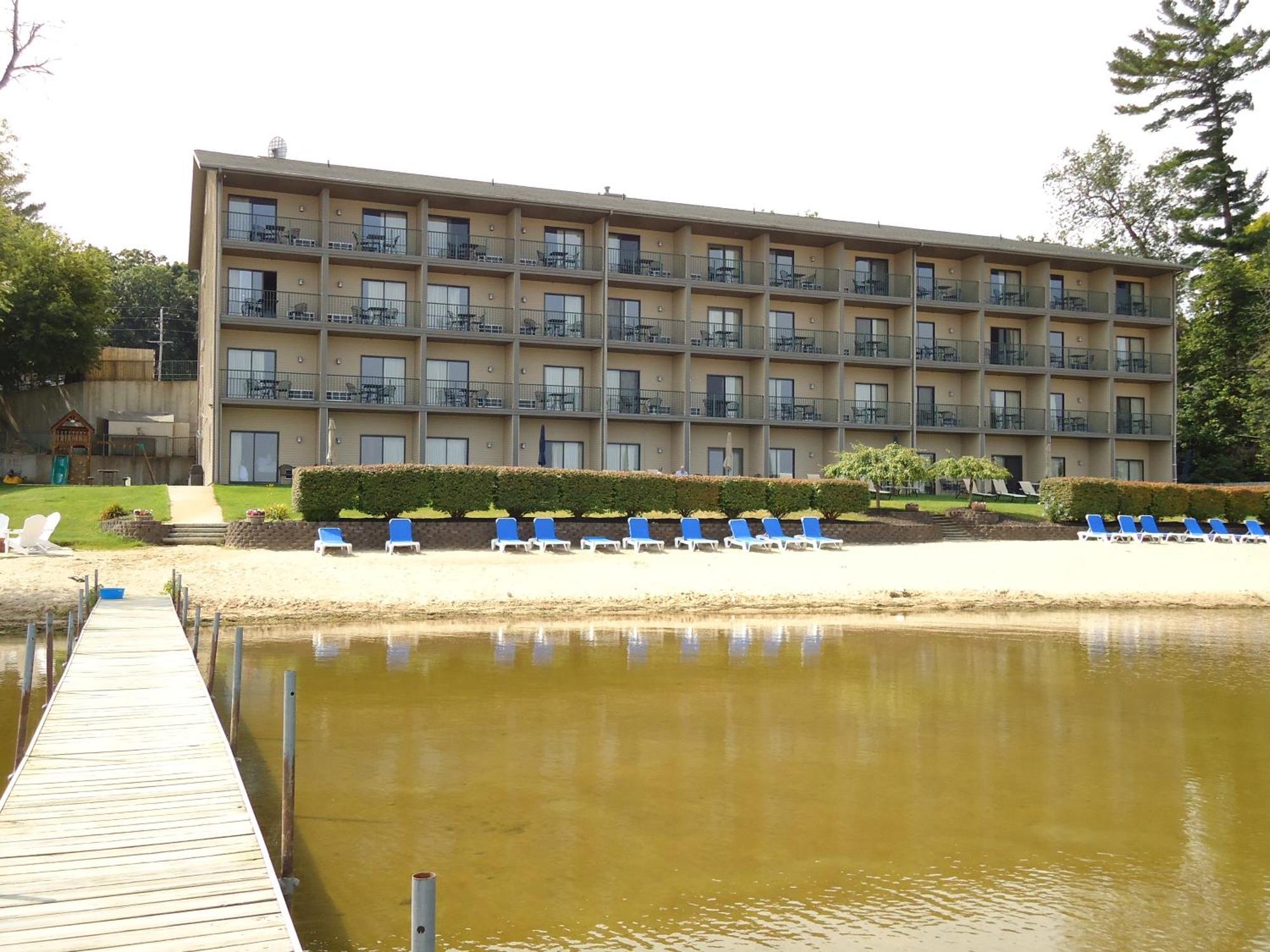 Beachfront Hotel Houghton Lake Buitenkant foto