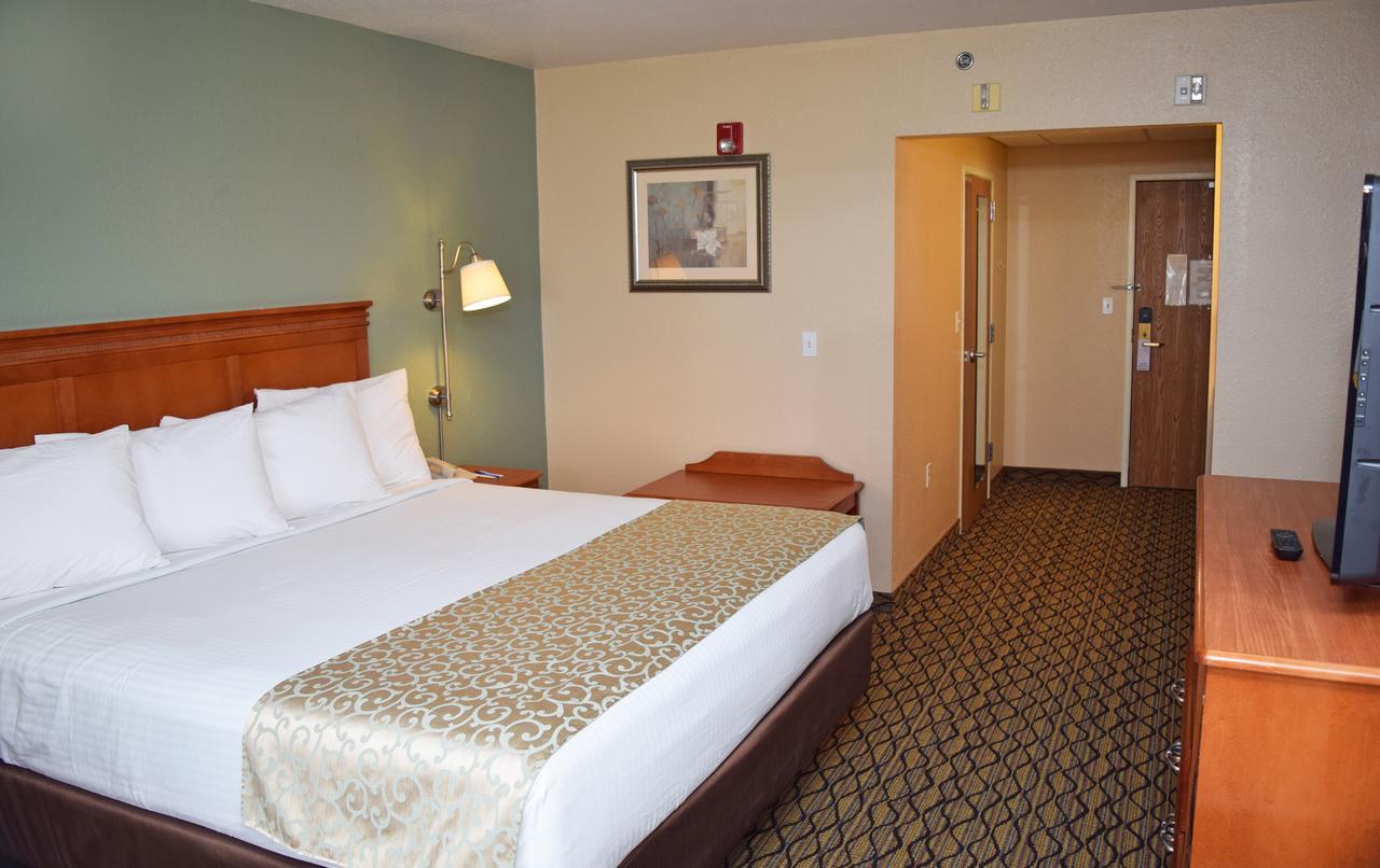 Beachfront Hotel Houghton Lake Buitenkant foto