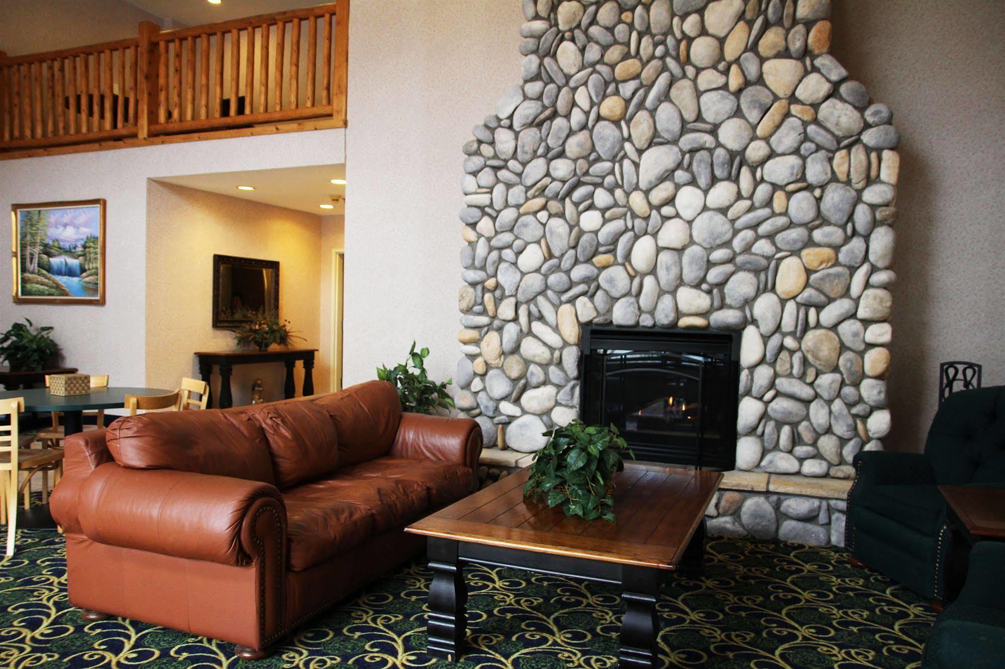 Beachfront Hotel Houghton Lake Buitenkant foto